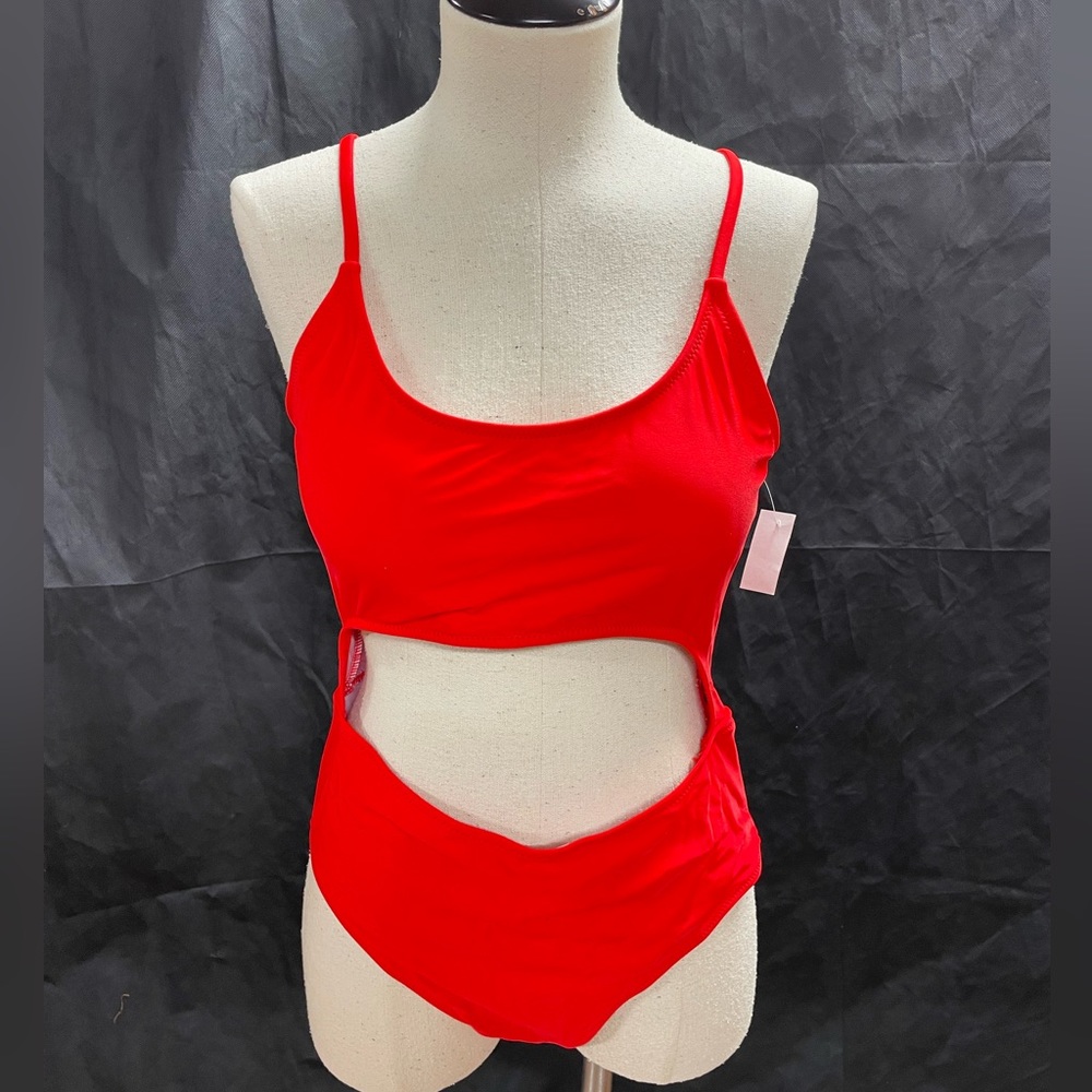 bathing suit 😎 - Picture 4 of 9
